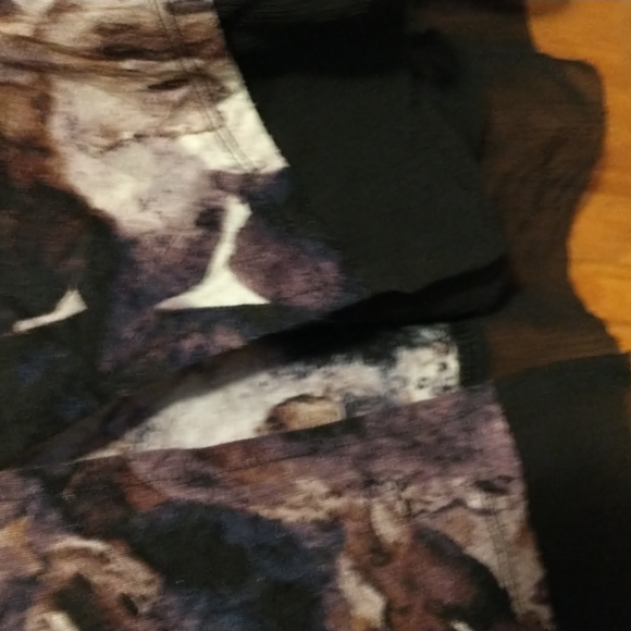 Vera Wang women's size L capped sleeve geometric pattern top w high-low effect - Picture 5 of 8